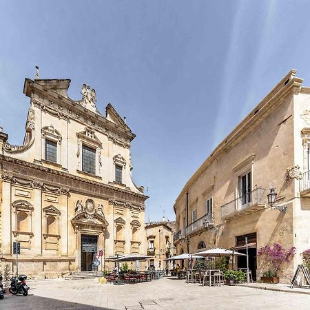 Limehome Lecce Palazzo Bn Exterior foto
